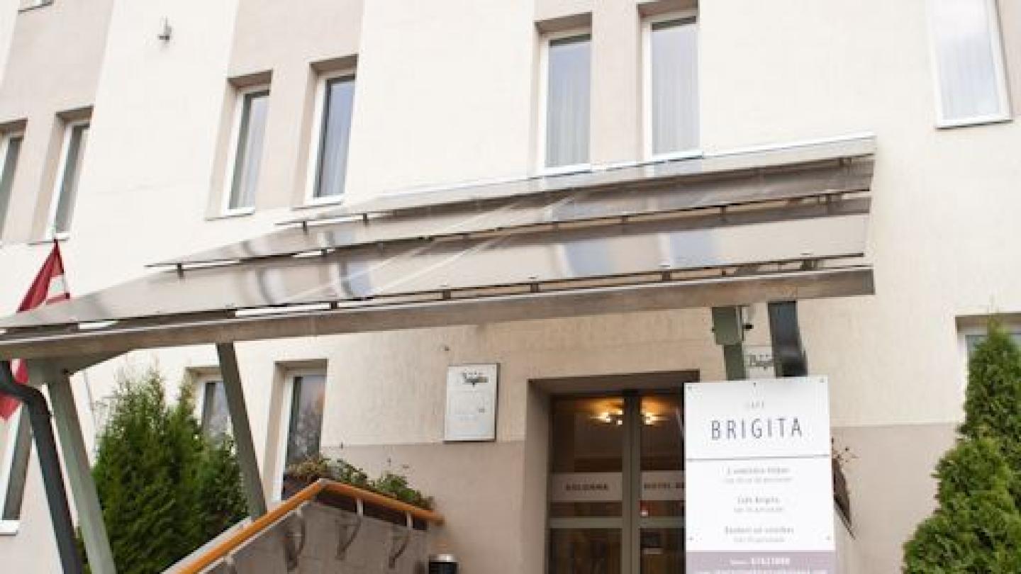 Kolonna Hotel Brigita 