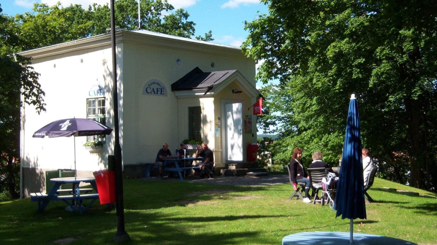 Korskullens Camping, Stugor & Café