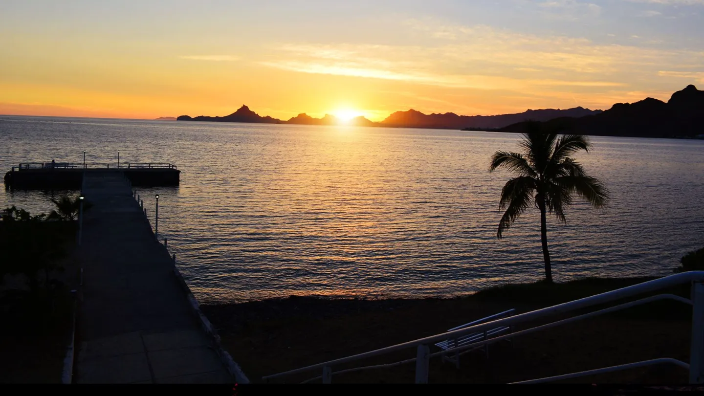 HOTEL PLAYA DE CORTES